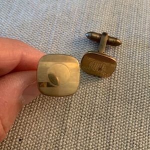 Vintage Men’s retro design correct quality cuff links!